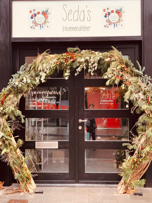 vanaf 15 november zijn onze producten verkrijgbaar in Kortrijk, bij Seda's bloemenatelier!