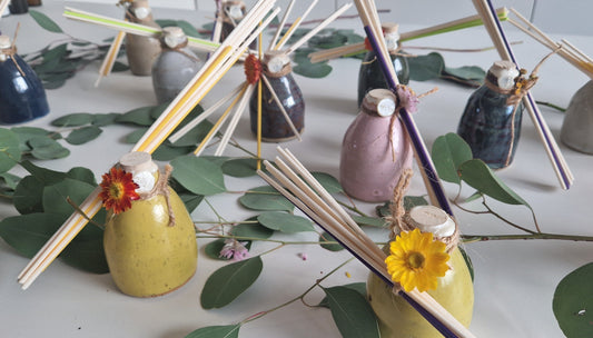 handgedraaide kruikjes met liefde gevuld, zoete orange, christmas, bloemetjes en frisse rozemarijn...